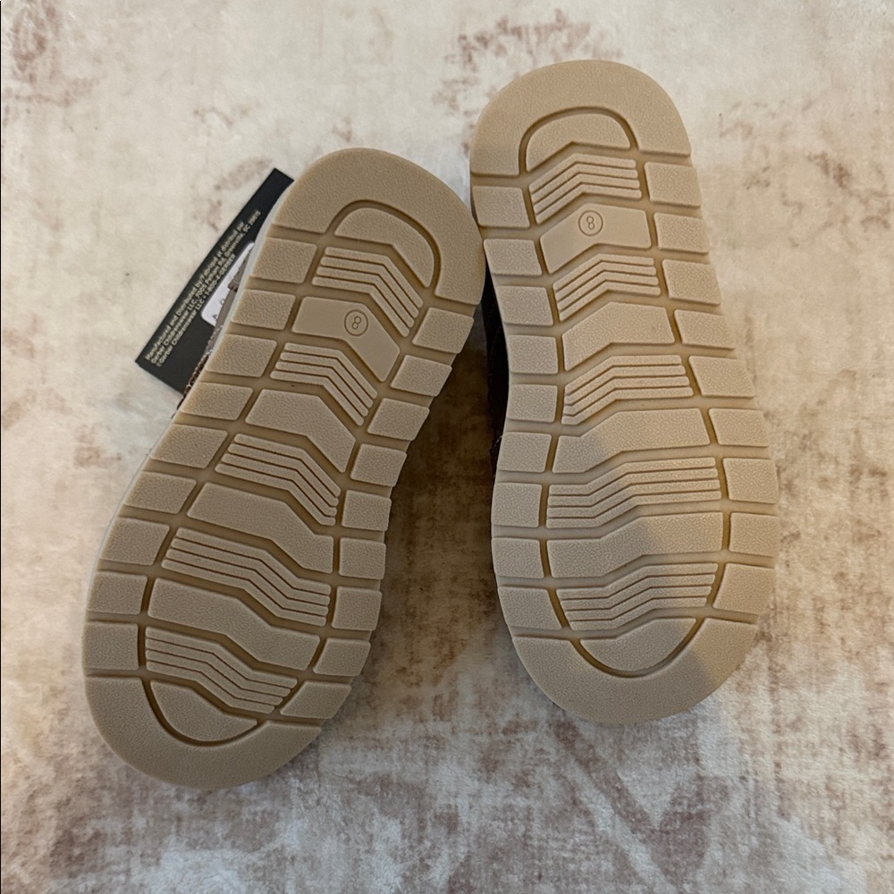 🆕 Gerber Metallic Gold Kids Dress Shoes - Picture 3 of 5